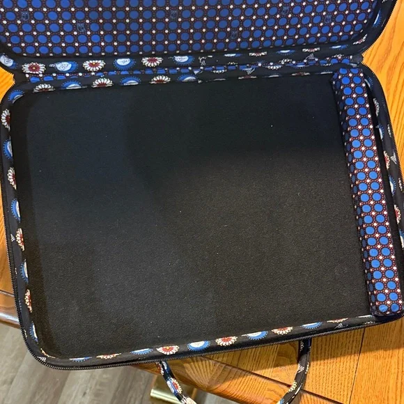 Vera Bradley Night Owl Laptop Hard Case - Picture 5 of 6